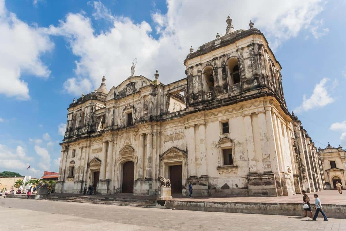 Experience the Best of León: Culture & Adventure