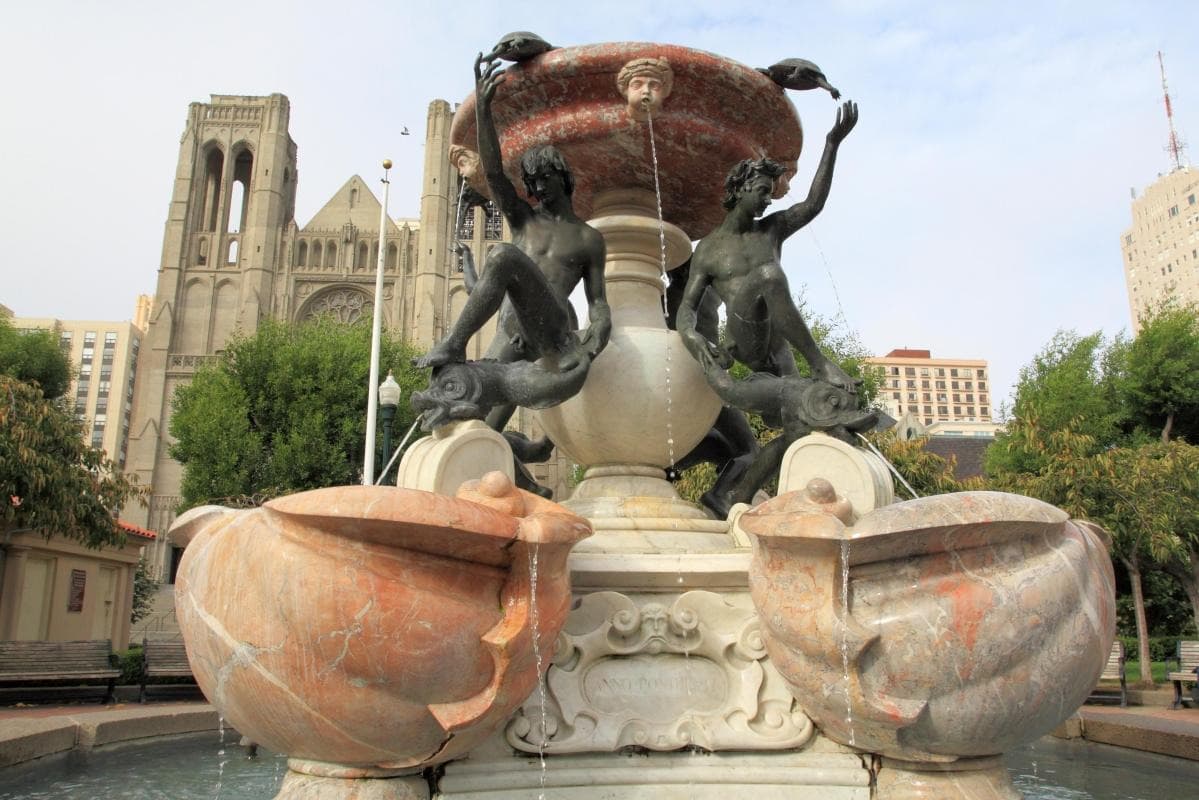 Turtle Fountain (Fontana delle Tartarughe)