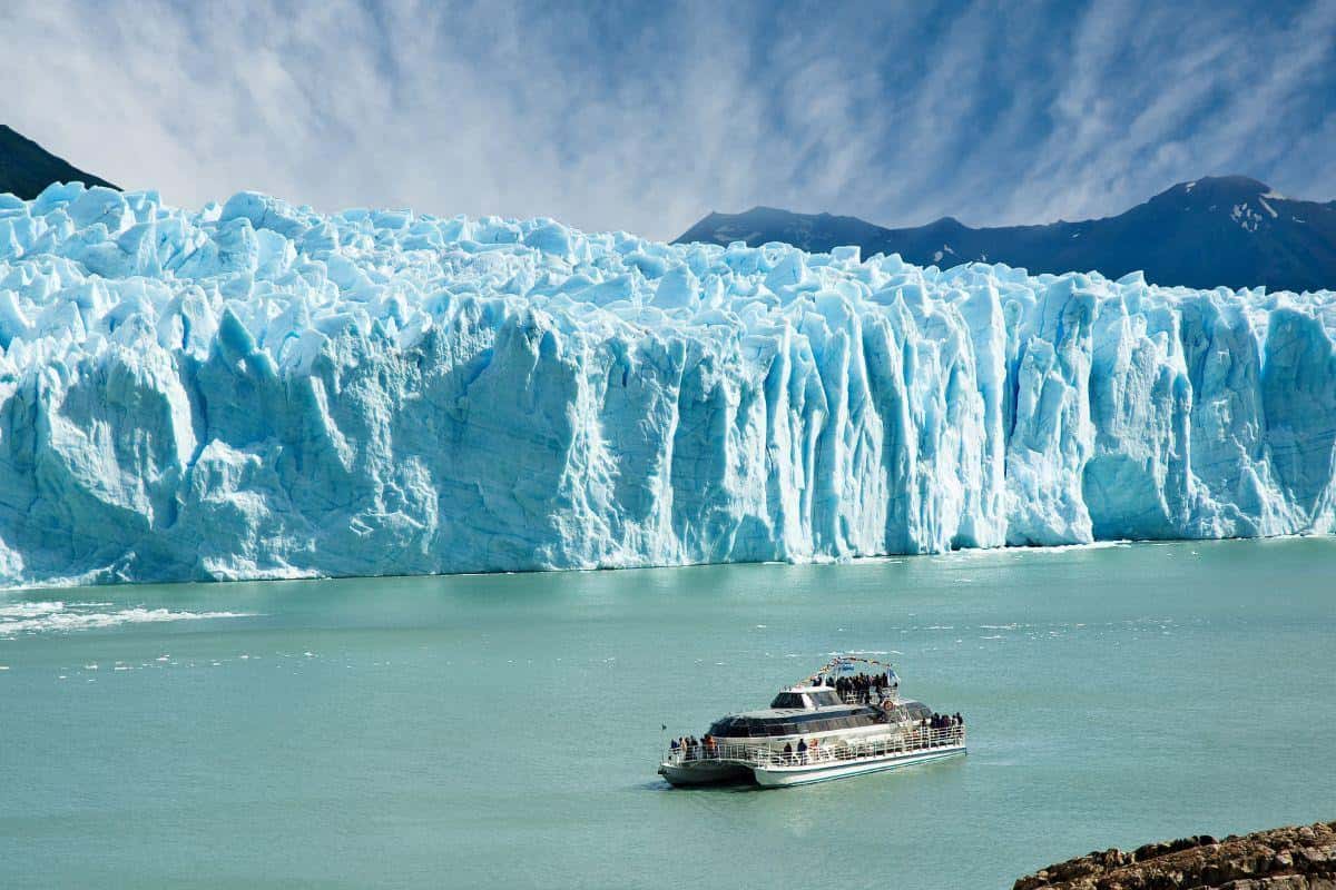 Explore El Calafate: Patagonia's Glacial Wonderland