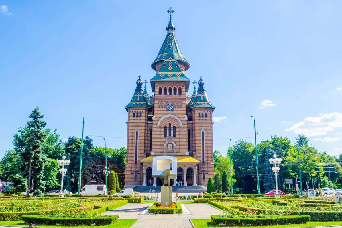 Explore Western Romania: Landscapes, Culture & Adventure