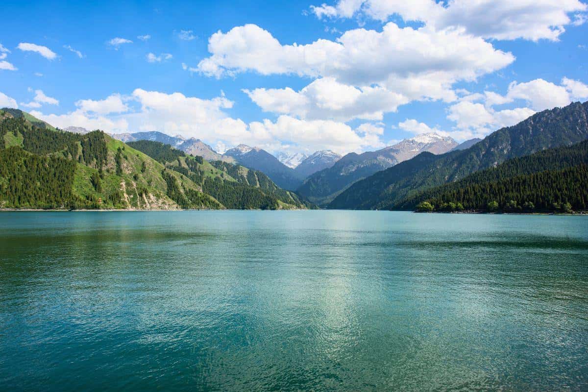 Explore Urumqi: The Heart of the Silk Road