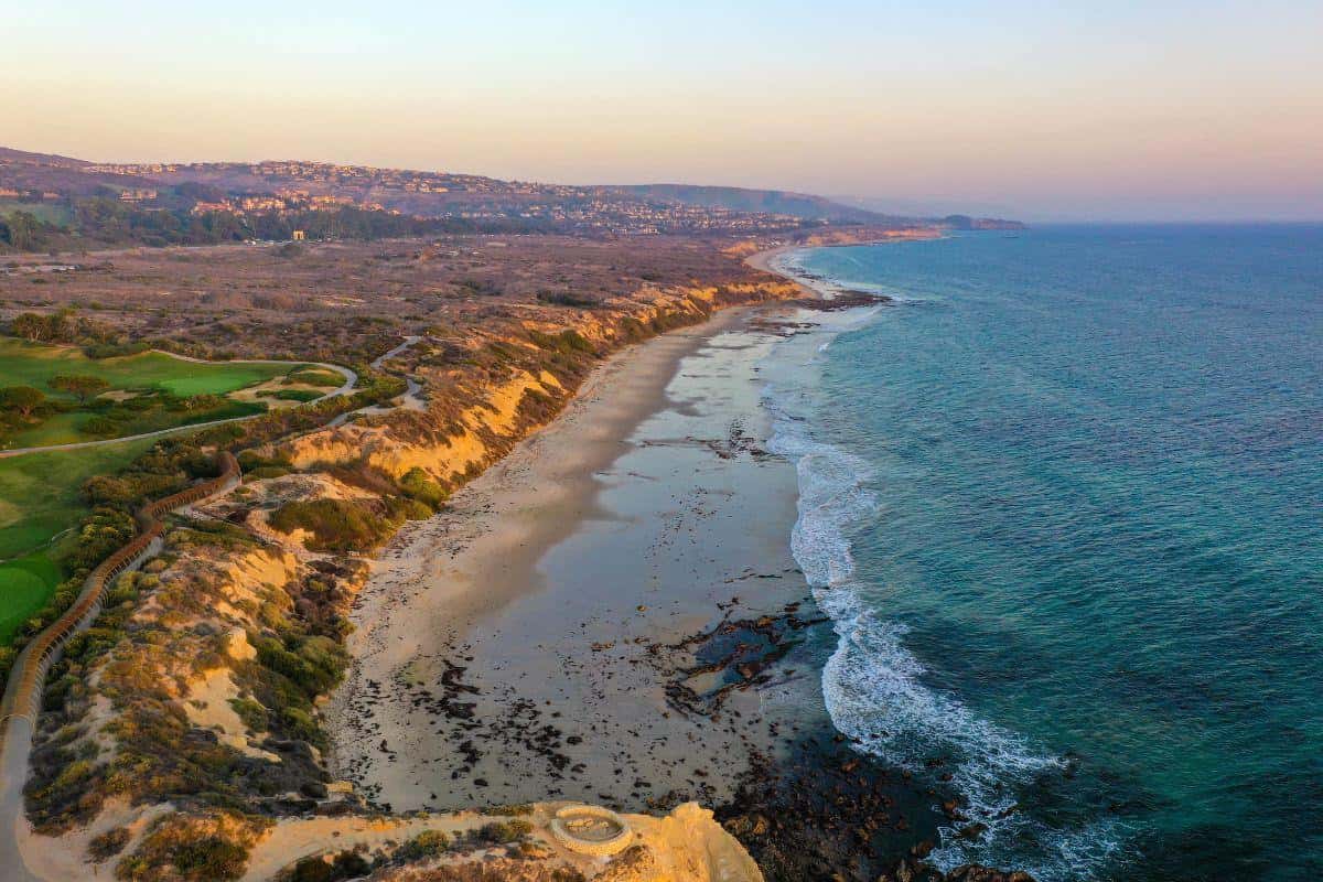 Laguna Beach Travel Guide: Sun, Surf, and Art
