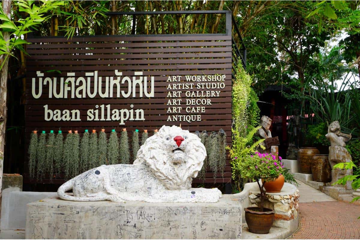 Hua Hin Travel Guide: Beaches, Culture & Luxury