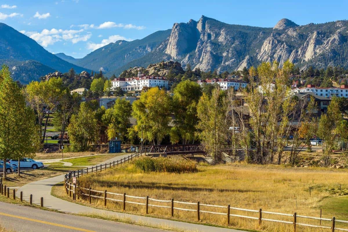 Ultimate Estes Park Adventure & Travel Guide