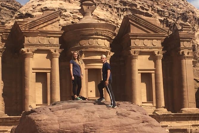 Fast & Reliable Amman Airport to Petra Private Car Service