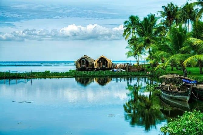 Sacred Pilgrimage: Tamil Nadu Spiritual Tours & Experiences