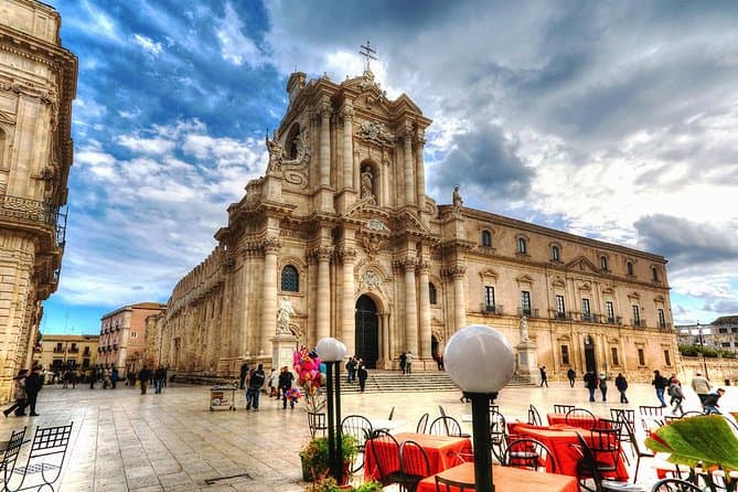 Best Ortigia Walking Tours & Guides in Syracuse