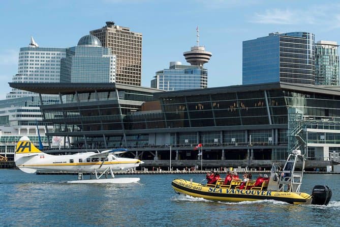 Best Vancouver Kayak Tours & Coastal Adventures