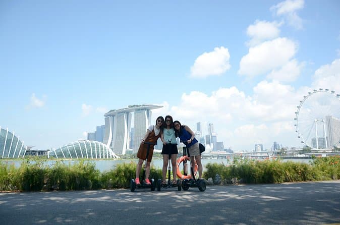 Best Marina Bay Sands Yacht Tours in Singapore