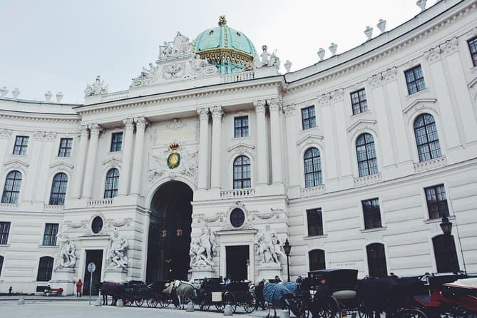 Best Vienna Day Trips from Budapest
