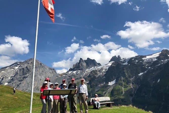 Authentic Guided Walking Tours in Scenic Grindelwald