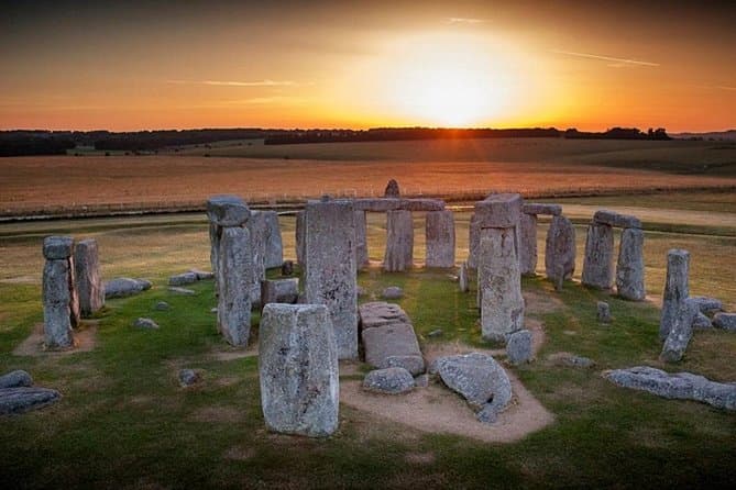 Compare Best Stonehenge Day Trips