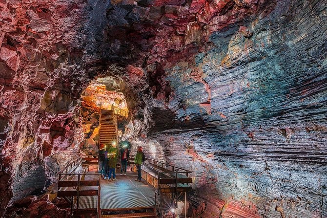 RaufarhĂłlshellir Lava Tunnel Tour