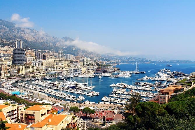 Monaco Christmas Walking Tour