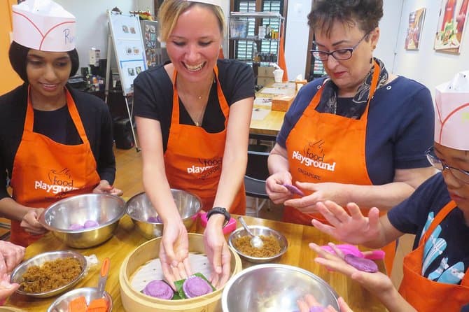 Top-Rated Singaporean Cooking Classes & Food Experiences