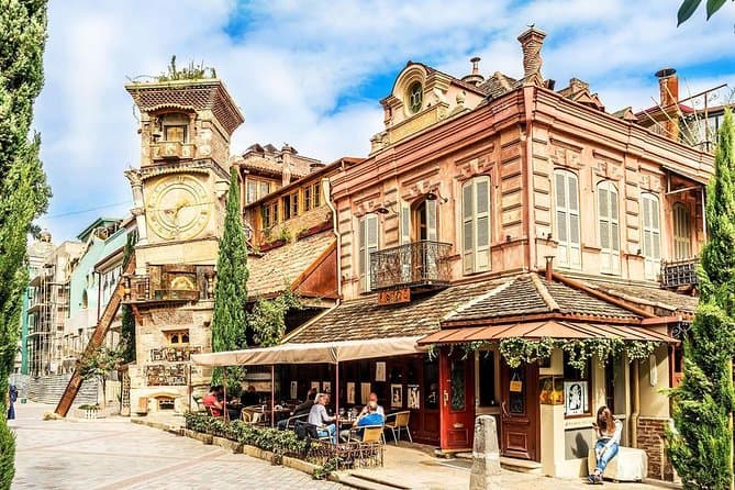 Private Yerevan to Tbilisi Transfer: Travel in Comfort