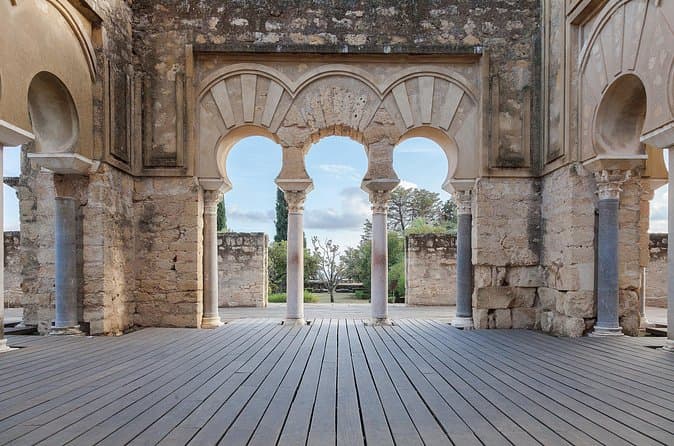 Compare Top Medina Azahara Day Tours
