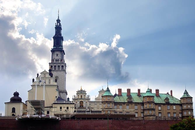 Exclusive 9-Day Private Poland Tour & Warsaw Experience