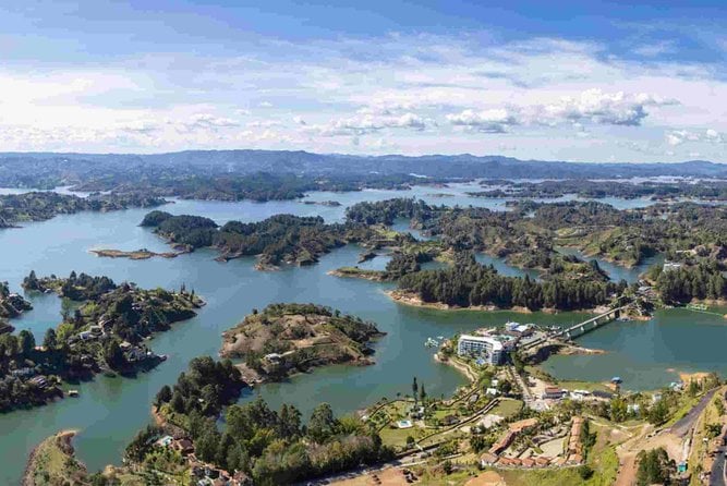 Guatape Town & El Peñol Rock Tour