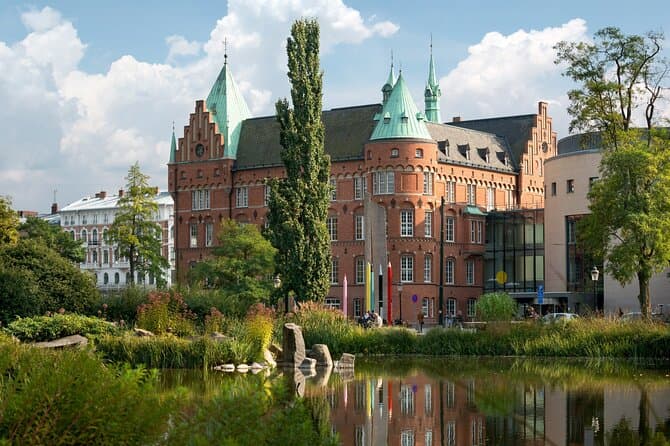 Best Day Trip: Copenhagen to Malmö Guided Experience