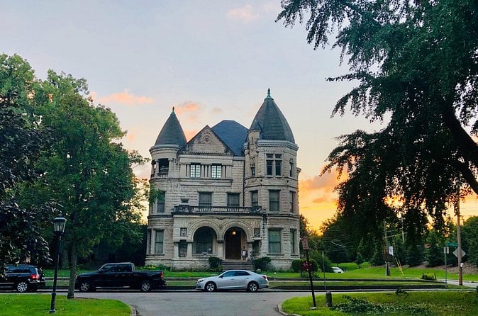 Old Louisville Ghost Tour