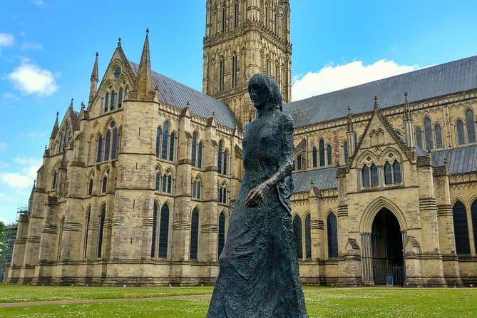 Best Salisbury Walking Tours: Explore Historic Salisbury