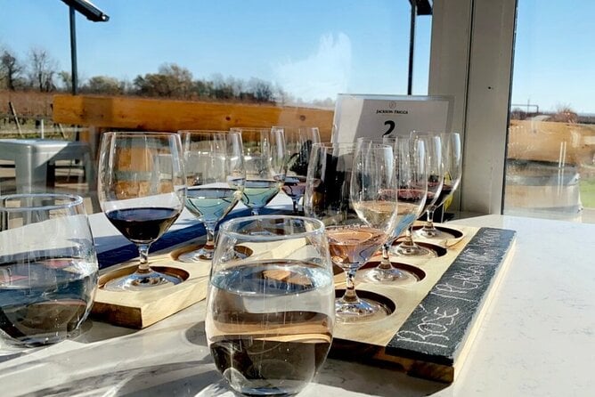 Niagara-on-the-Lake Wine Tour
