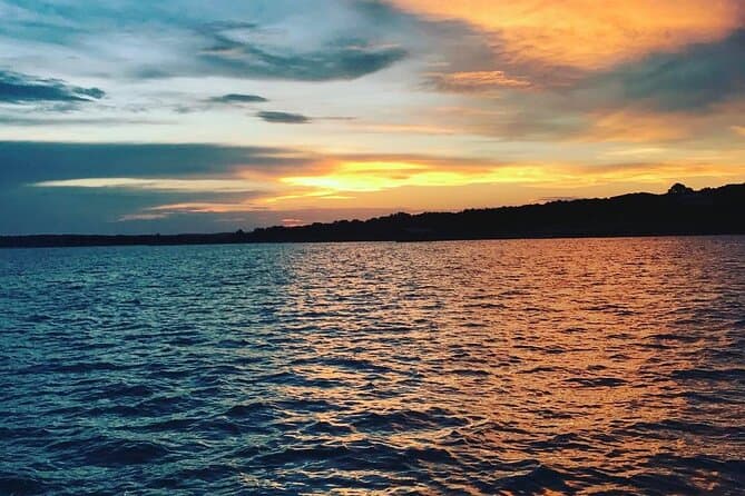 Best Lake Travis Party Boat Rentals & Austin Water Fun