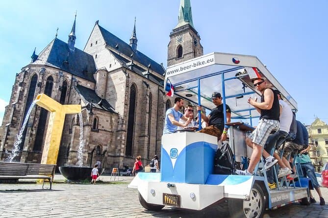 Top-Rated Pilsen Walking Tours & Guides