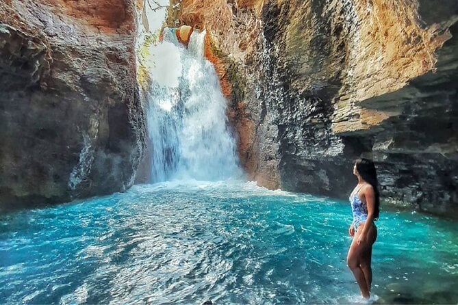 La Leona Waterfall Tour