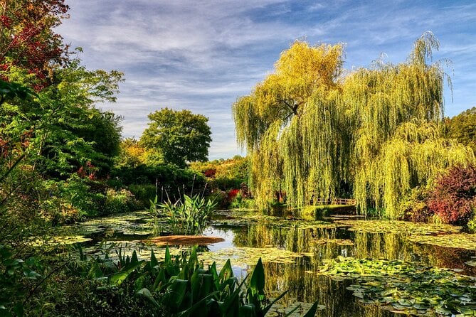 Giverny & Versailles Day Trip