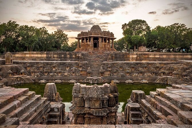 Historical & Regal Sights of Gujarat