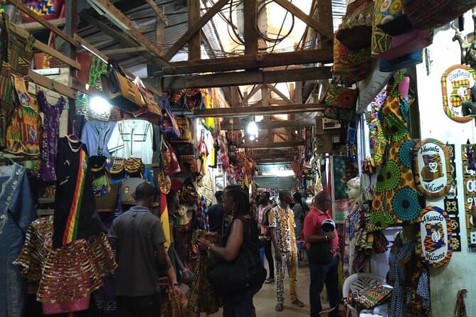 Authentic Makola Market Walking Tour & Accra Culture