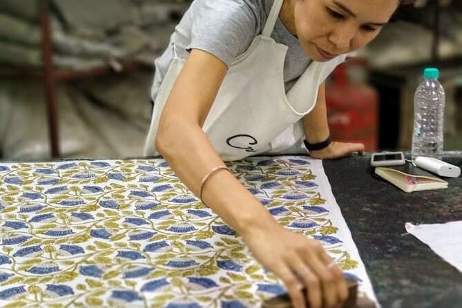 Authentic Hand-Block Printing Experiences in Jaipur