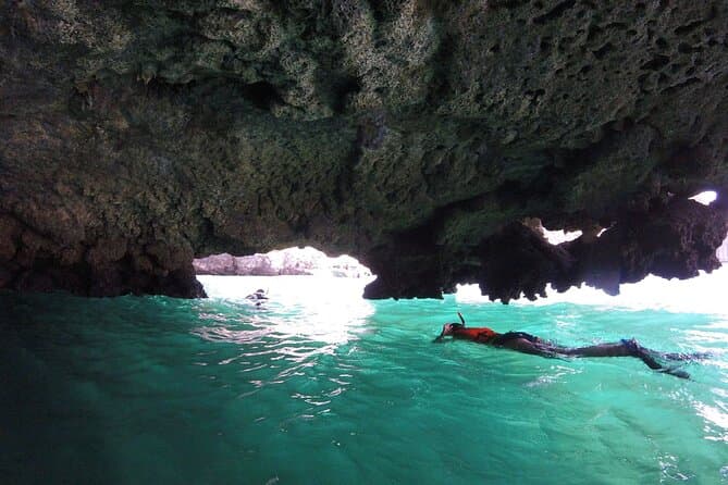 Best Angthong Marine Park Island Hopping from Koh Samui