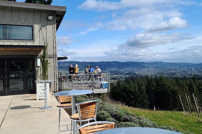 Compare Top-Rated B&B Wine Experiences in Portland