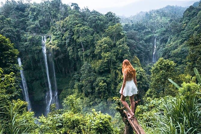 Munduk Waterfalls Trek