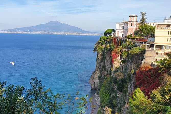 Seamless Private Transfers: Naples to Sorrento