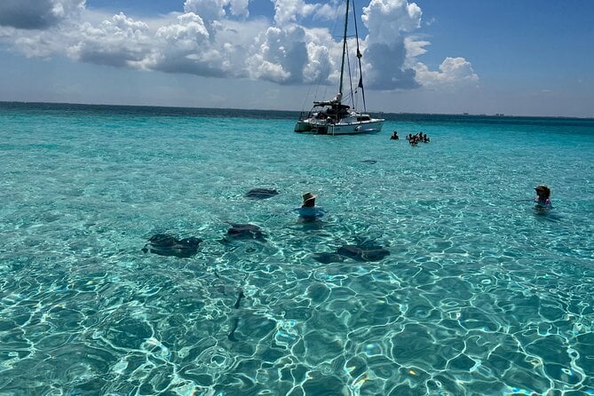 Cayman Islands Boat Charter