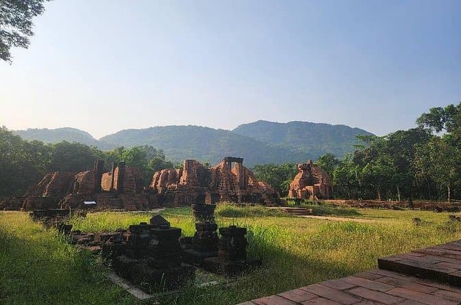Thanh Ha Pottery Village: Cultural Day Trips from Da Nang