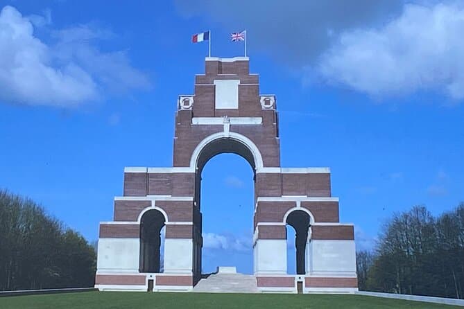 Unforgettable WWI Somme Battlefields Experience in Arras