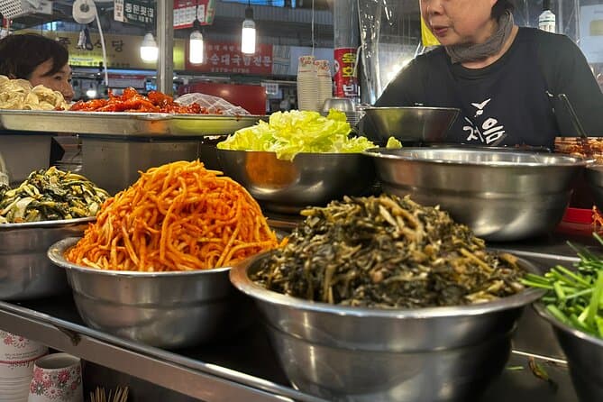 Authentic Gwangjang Market Street Food Tour in Seoul