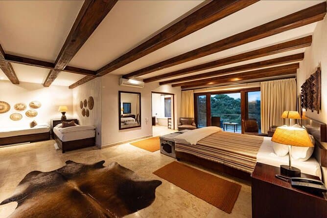 Luxury Kapama River Lodge Safari & Wildlife Tours