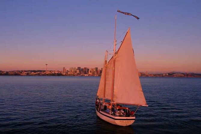 Unforgettable Seattle Sunset Sailing & Skyline Views
