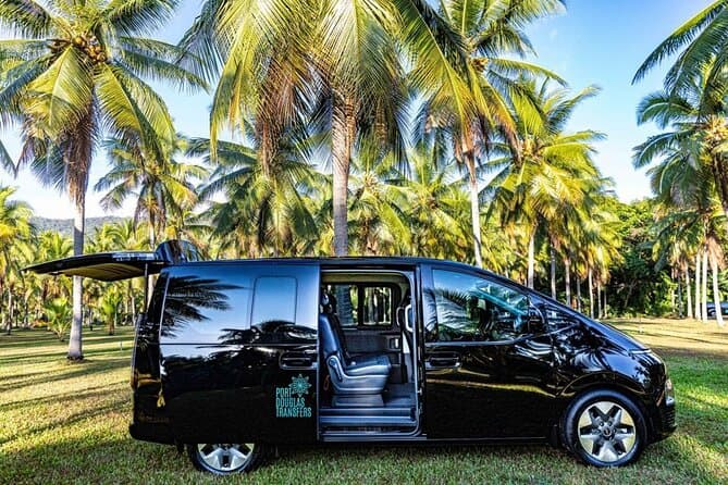 Ride in Style: Cairns Airport to Port Douglas Transfers