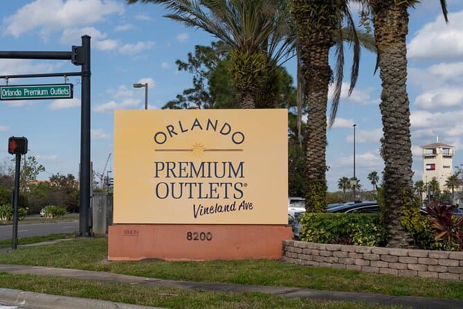 Compare Top Outlet Tours