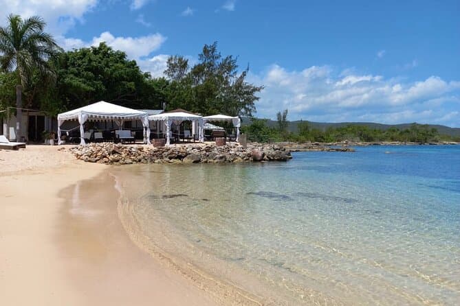 Bamboo Beach Club Ocho Rios: Caribbean Beach Day