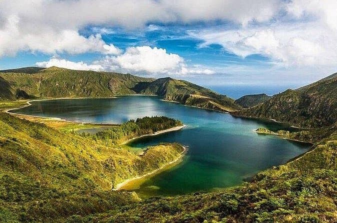 Best Lagoa do Fogo Tours from Ponta Delgada