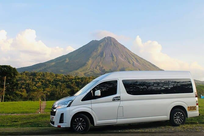 Compare Best SJO Airport Transfers in San Jose
