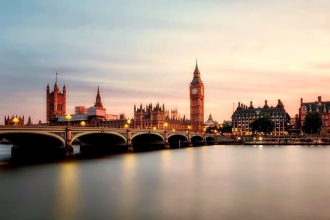Reliable Airport Transfers & Expert Cambridge Travel